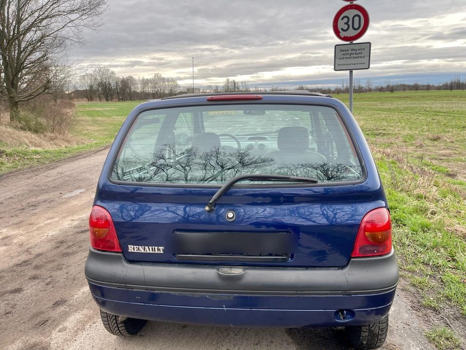 Renault Twingo 1.1 faltdach Panorama tüv top in Gröditz