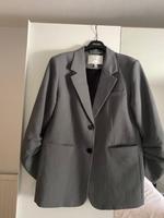 YAS BLAZER JACKE OVERSIZE GRAU M NEU AKTUELLE KOLLEKTION Bayern - Lichtenau Unterfr. Vorschau