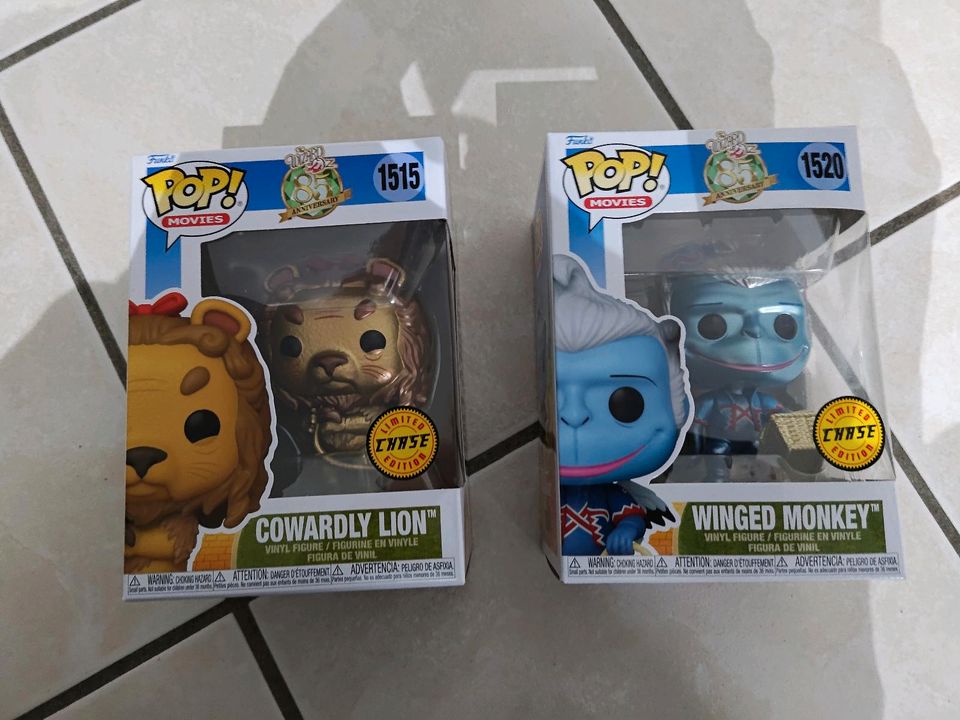 Funko pop Oz,Cowardly Lion 1515,Winged Monkey 1520 chase in Osthofen