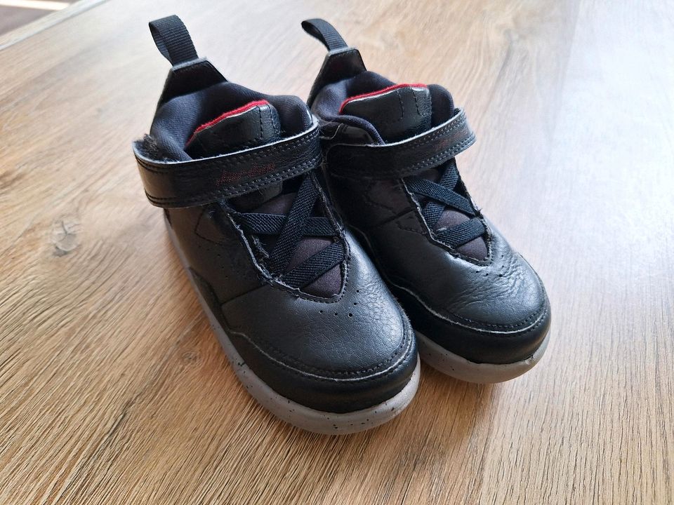 Nike Jordan Sneaker Gr. 25 in Gera