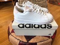 ADIDAS Sneaker Sportschuhe 38 Gr. Mit Rechnung und OVP inkl. Vers Sachsen - Markkleeberg Vorschau