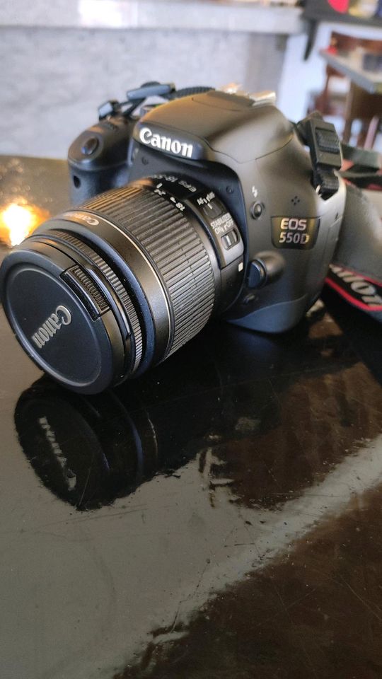 Spiegelreflexkamera Cannon EOS 550D in Kastl