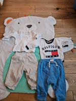 Shirt, hose kanz, hilfinger hose, next baby hose Köln - Nippes Vorschau