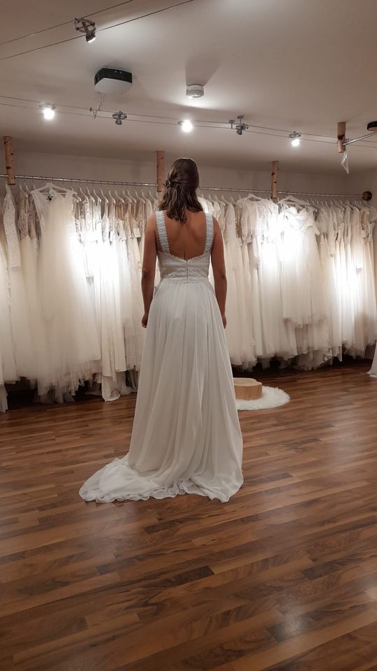 Brautkleid / Hochzeitskleid in Simbach