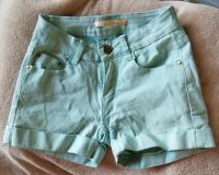 Tolle Shorts/Hot Pants Gr. 36 türkis (wasserblau) Nordrhein-Westfalen - Oerlinghausen Vorschau