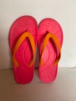 Crocs Kids Flip Flops Gr. J2 (34/35) pink/orange Hessen - Hünstetten Vorschau