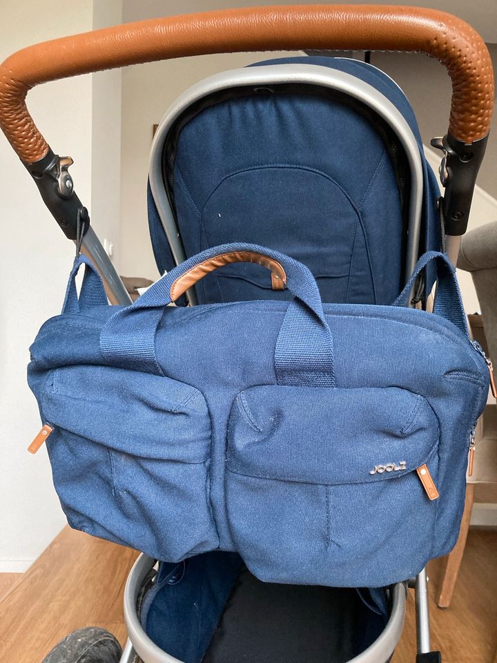 Joolz Geo 2 Kinderwagen Babywanne Sportsitz und viel Zubehör blau in Frankfurt am Main