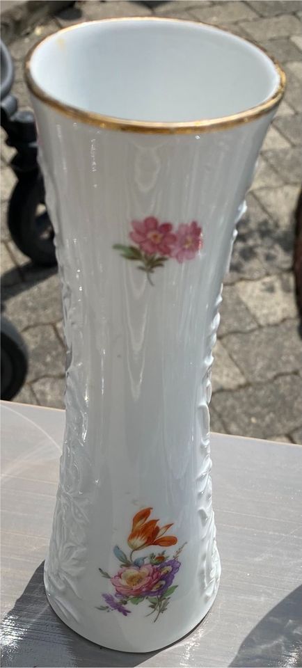 ⏫️ Bavaria Schumann Vase weiß mit Blumen in Weilburg
