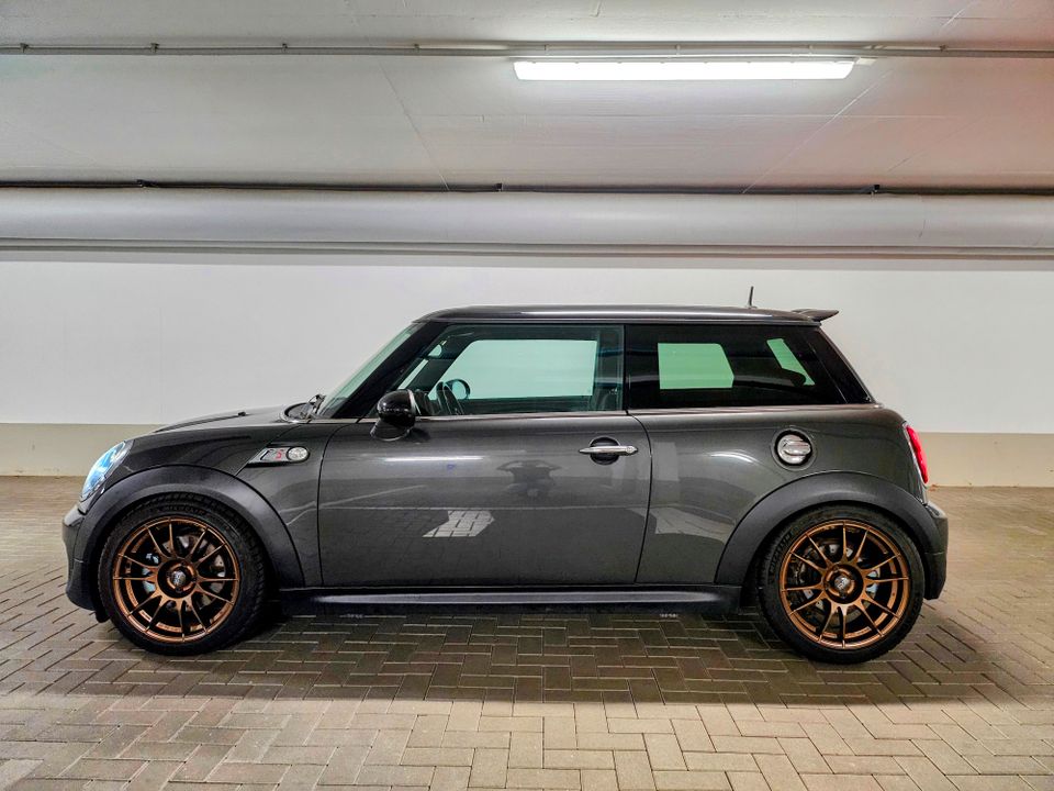 Mini Cooper S R56 LCI (N18), pano, bi-xenon, H/K in Berlin