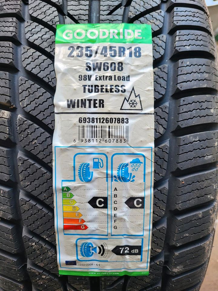 1x 235/45R18 98V xl Goodride SW608 in Glauchau