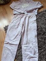 Nike Anzug, kaum getragen, Rosé,M, Hessen - Fulda Vorschau