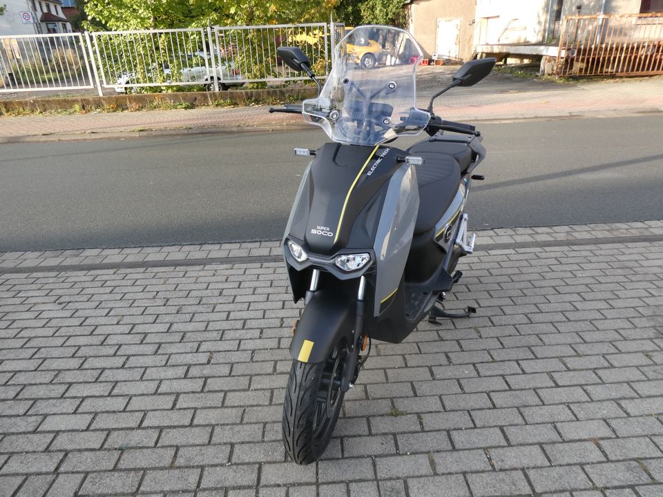 VMoto Super Soco CPX Elektro Roller 45 KM/H in Horn-Bad Meinberg