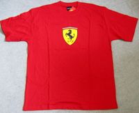 ORIGINAL Scuderia Ferrari Herren T-Shirt Classic Rot Gr. M NEU Niedersachsen - Hildesheim Vorschau