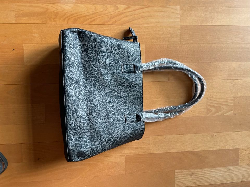 Handtasche schwarz neu Damentasche in Willich