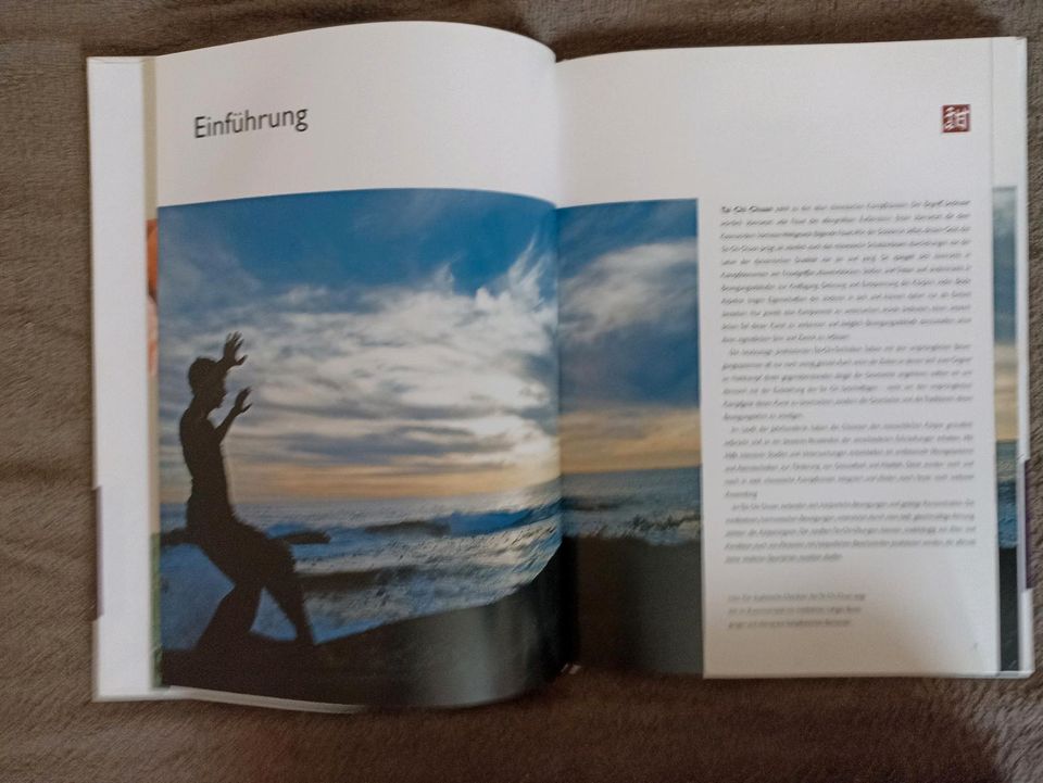Buch mit Anleitung für Tai Chi Übungen in Stralsund