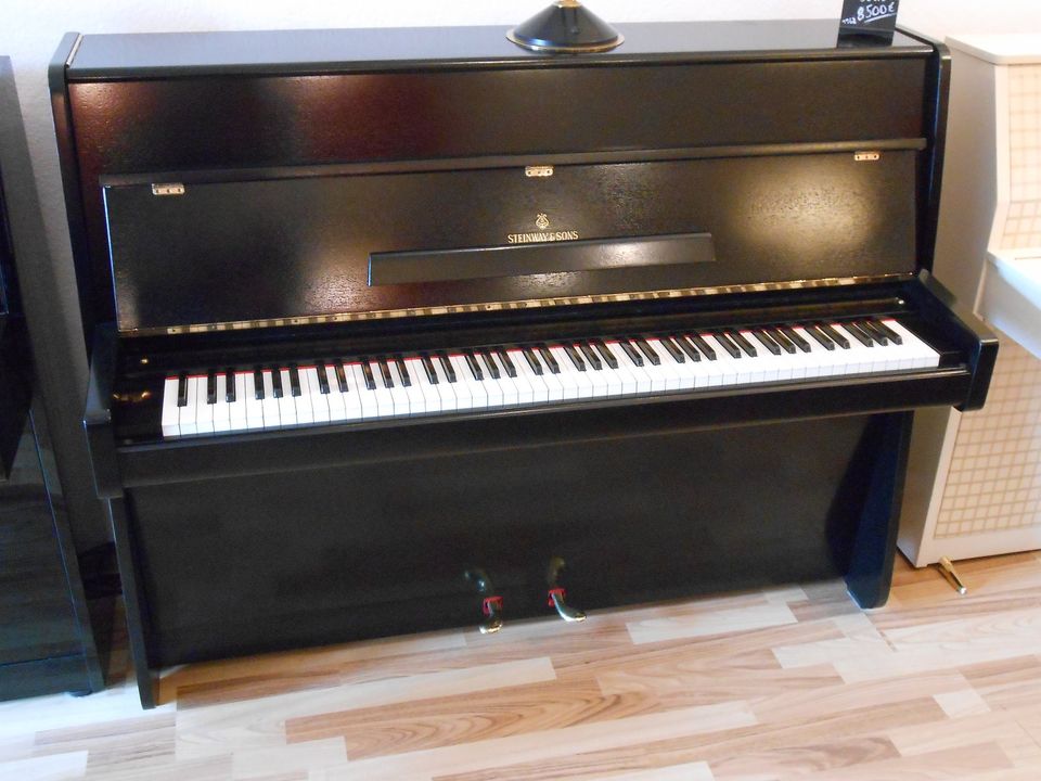 Steinway & Sons Klavier Mod.Z ,schwarz, TIPTOP!! Garantie,Transp in Köln