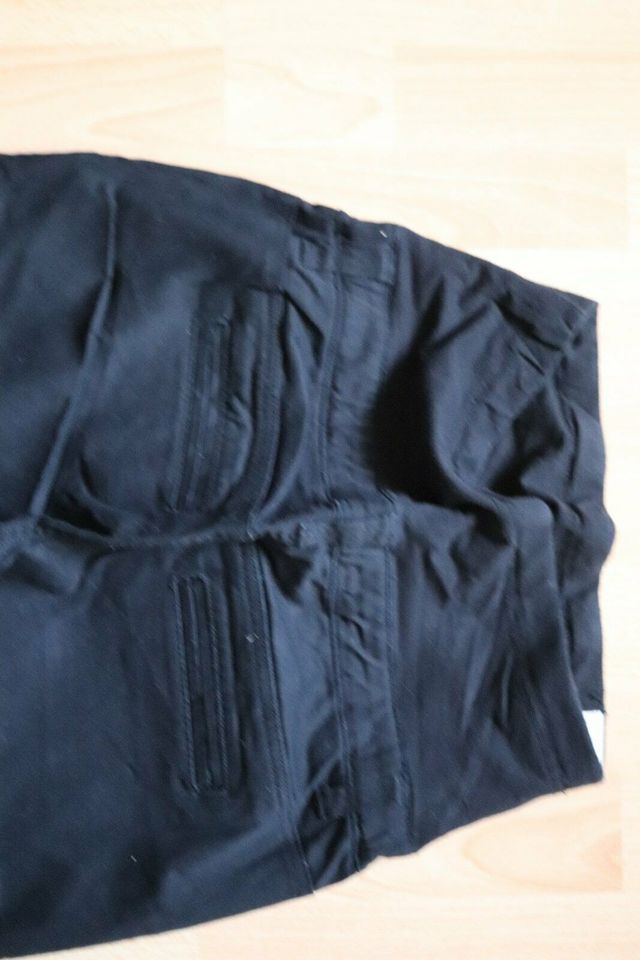 Umstandshose Gr. 38 schwarz bcb leichte Jeans *WIE NEU* in Brietlingen