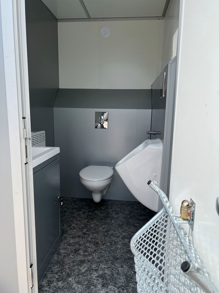 Toilettenanhänger, Toilettenwagen, mobiles WC zu vermieten in Rötgesbüttel