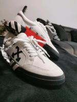 Off-White Schuhe Größe 40 Ramersdorf-Perlach - Ramersdorf Vorschau