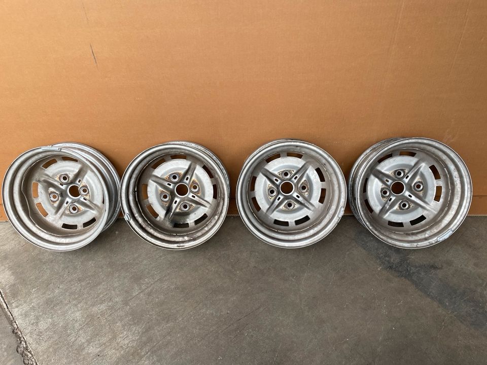 VW Felgen 4,5X15ET34 LK4X130 aus Werkstattauflösung in Viersen