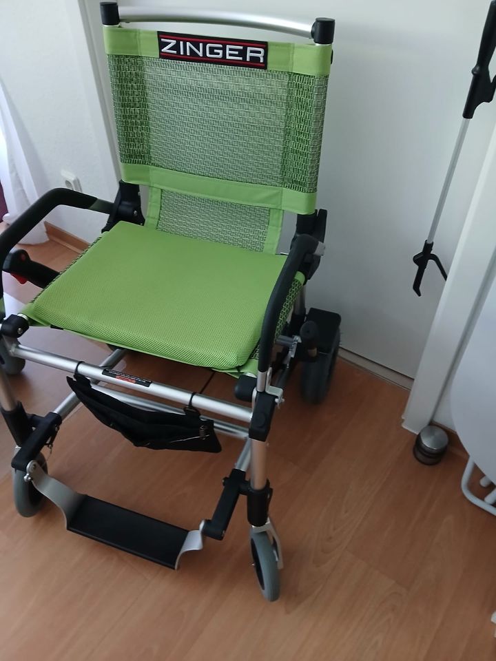 E- Rollstuhl MovingStar 100  / grün von city chair in Maasbüll