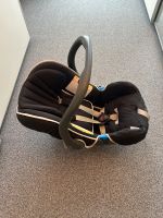 Britax Römer Baby-Safe plus Babyschale mit Flugzeugzulassung Bayern - Forchheim Vorschau