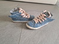 Next Chucks Schuhe mit 3D Flügel Denim Jeansoptik Gr. 32 UK 13 Bayern - Hirschau Vorschau