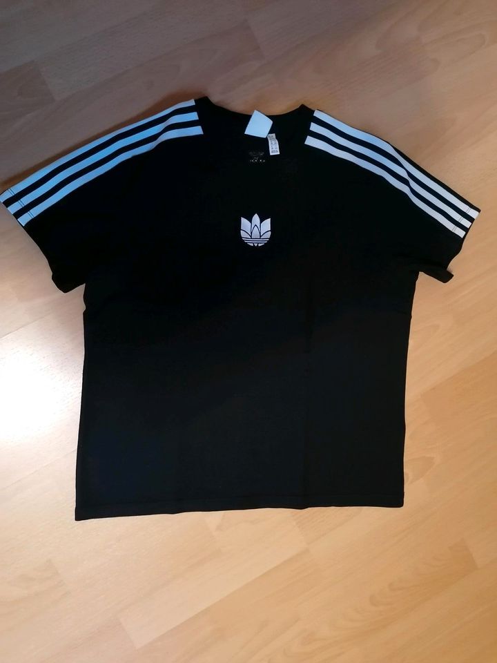 Adidas T-Shirt schwarz Gr.38 wie neu in Neuhausen ob Eck