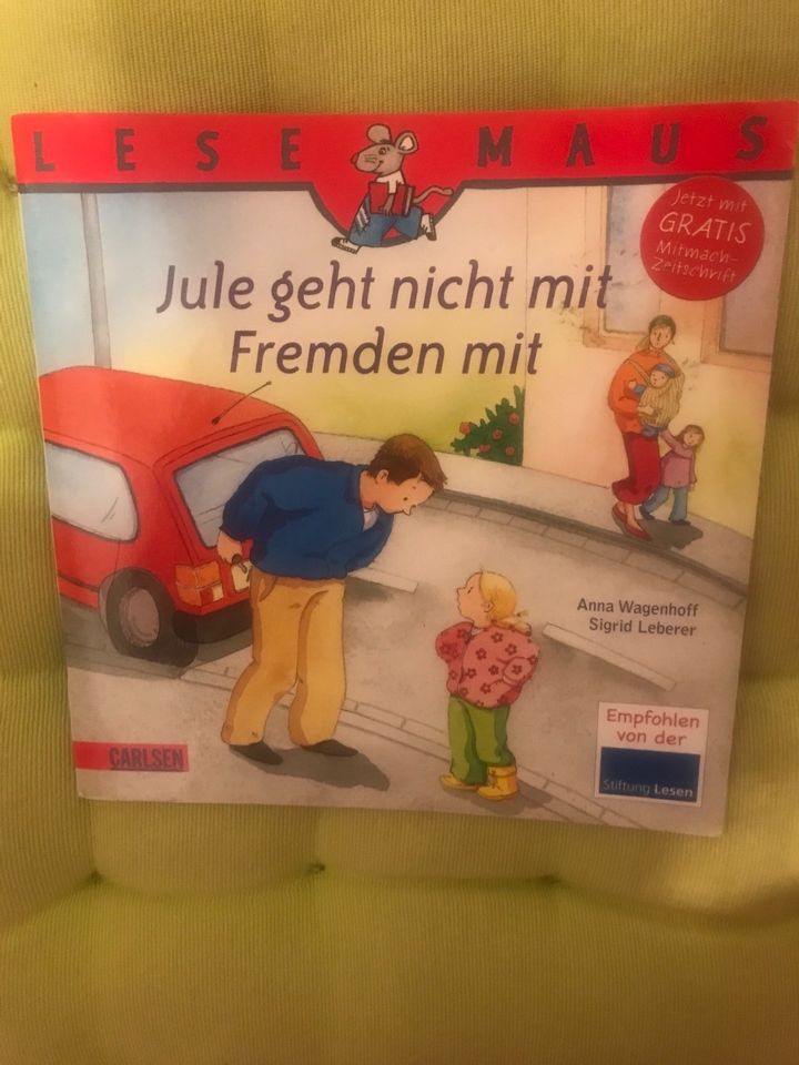 3 Bücher Beim Arzt, Jule geht nicht mit Fremden, Kinderturnen in Berlin