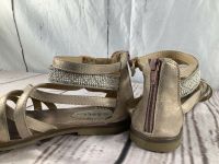 Sandalen Cult Gr 36 Sandale Gold Glitzer Reißverschluss Niedersachsen - Wittingen Vorschau