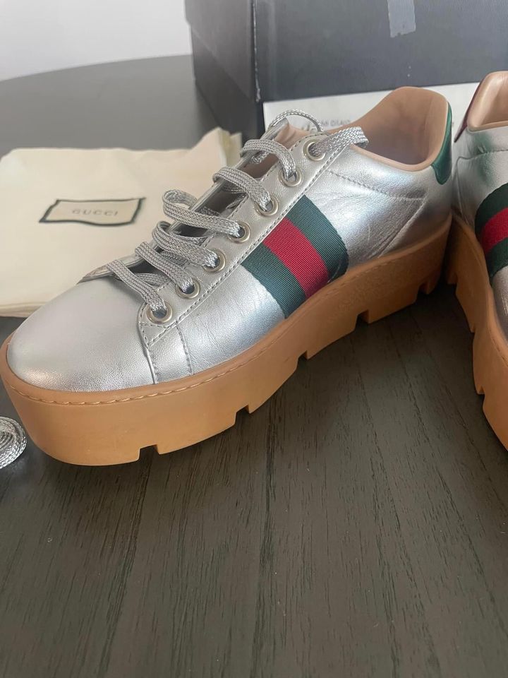 Gucci Ace Bee Sneakers Turnschuhe OVP in Frankfurt am Main