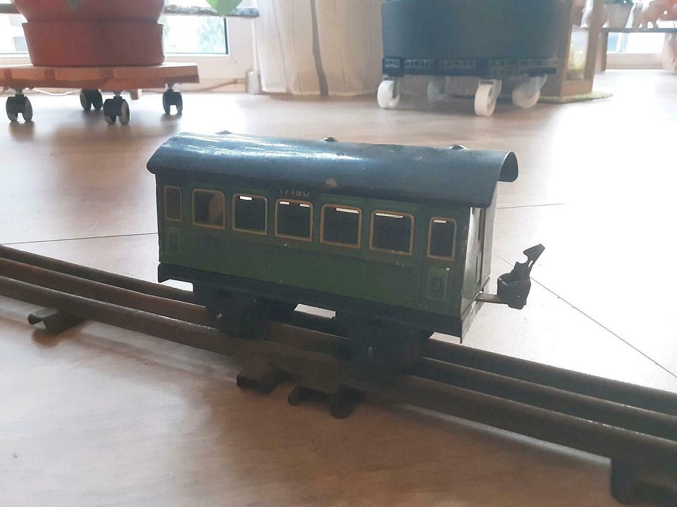 Märklin "Personenwagen" für Spur 0 aus den 1930er Jahren in Bonn