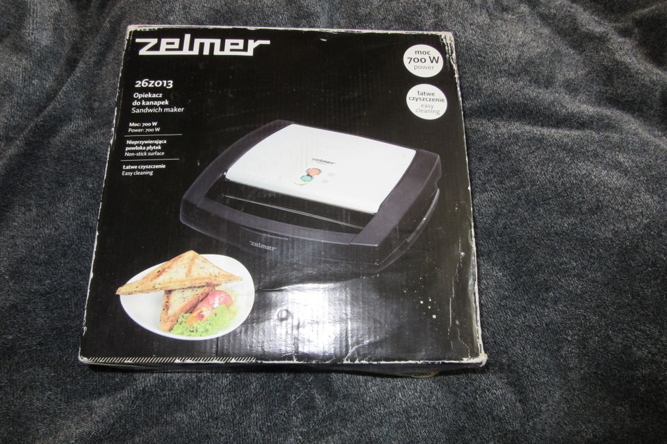 Sandwich Maker von Zelmer 700 W/kaum gebraucht/in OVP in Neuss