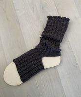 YOGA Socken mit Glitzer - Handarbeit - grau Lurex - Wolle Niedersachsen - Wagenhoff Vorschau