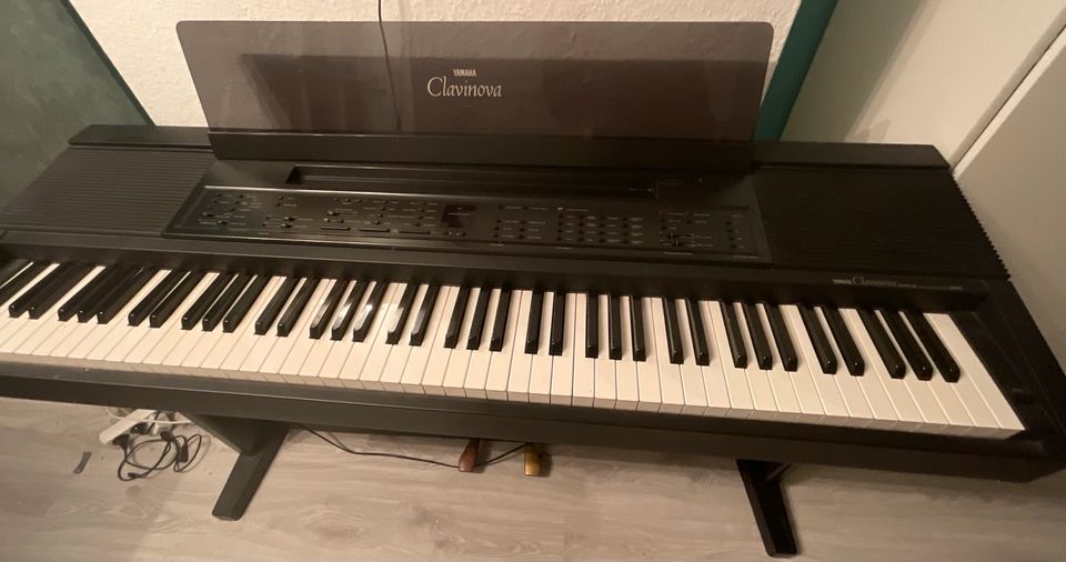 Clavinova YAMAHA zu verkaufen E-Piano mit Kopfhöreranschluss in Aachen