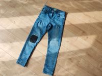 Jeans Gr. 128 - blau - verstellbarer Bund - Schiebeknopf Baden-Württemberg - Müllheim Vorschau