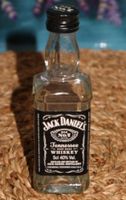 kleine Jack Daniels Glasflasche leer für Sammler H11cm x B3cm Baden-Württemberg - Leimen Vorschau