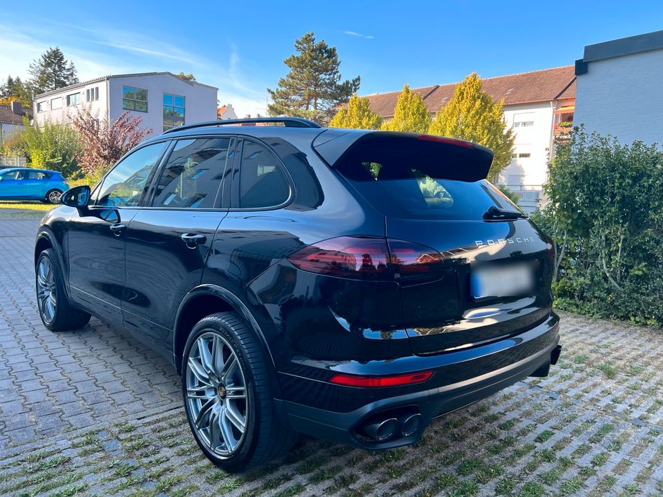 Porsche Cayenne APPROVED-GARANTIE und NEUER MOTOR in Gersthofen