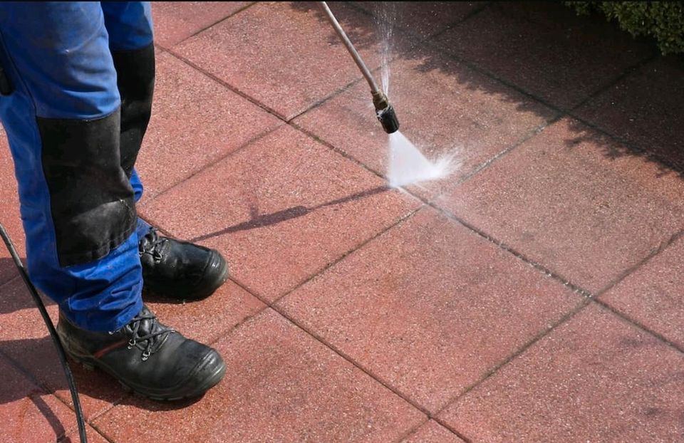 Terrassen und Fassaden Reinigung in Pforzheim