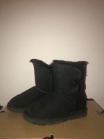 Bailey Button ll UGG Boots Leder Lammfell in schwarz Berlin - Neukölln Vorschau