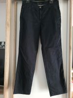 Schwarze BRAX City Sport Hose Gr. 42 Niedersachsen - Reppenstedt Vorschau