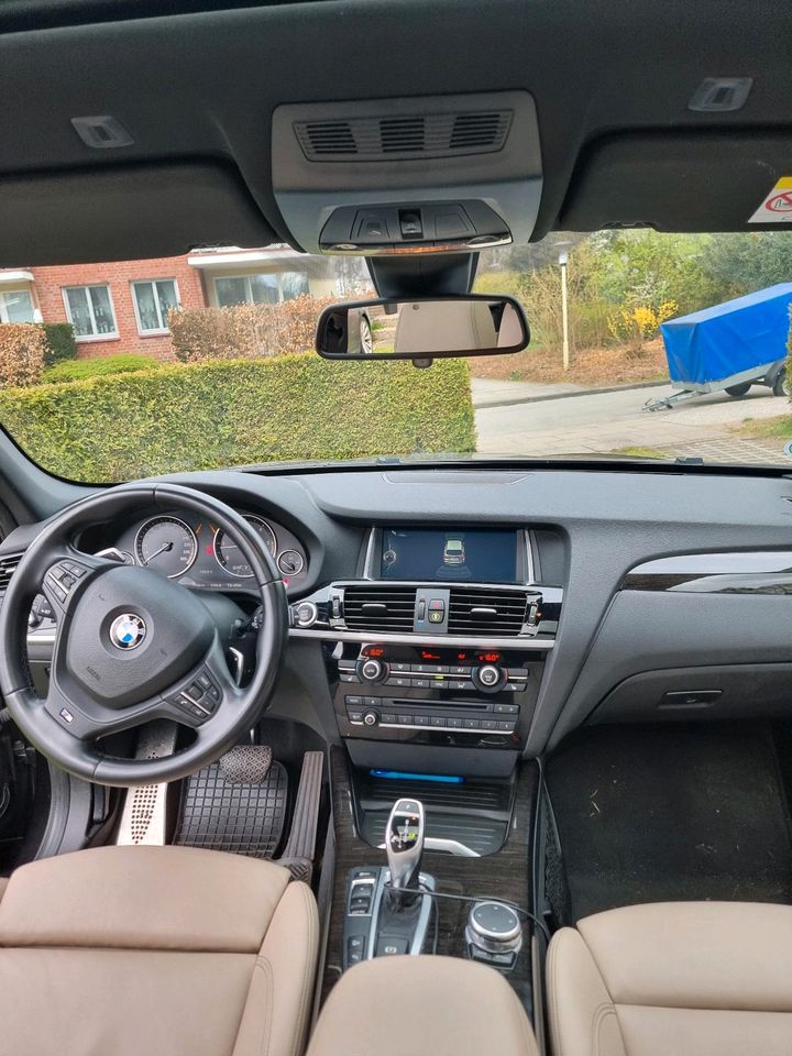 BMW X3 3 0d M Paket 8 Fach Bereift in Norderstedt