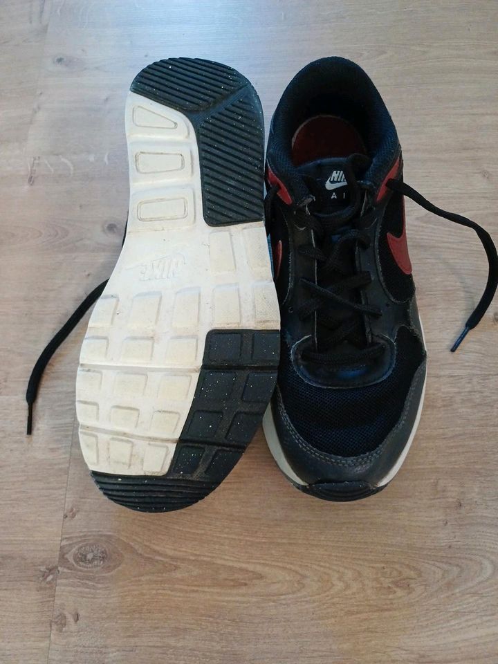 Schuhe von Nike air Größe 38 in Löningen