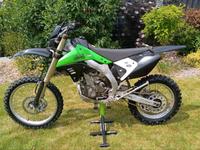 Kawasaki KLX 450 R Enduro mit Straßenzulassung, viel Zubehör Brandenburg - Lübben Vorschau