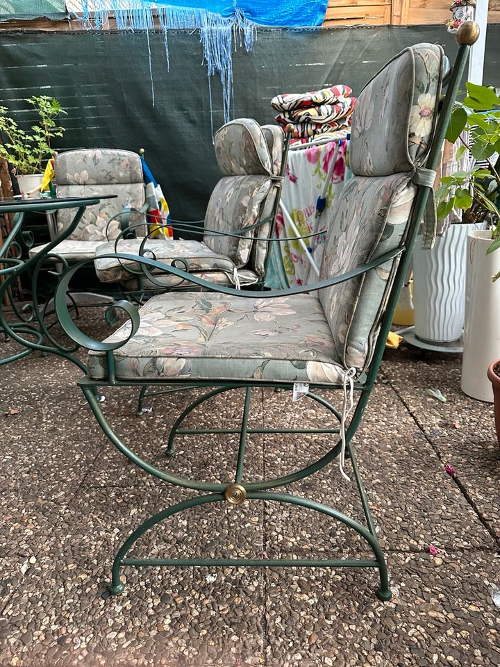 Gartentisch mit 5 Stühlen Metall Glas rund Set vintage in Wesel