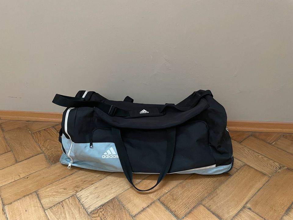 Adidas Tiro Trolley XL Tasche • Fußballtasche • Saunatasche in München