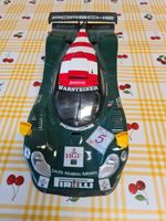 Maisto Porsche 911 GT1 Maßstab 1/18 Nordrhein-Westfalen - Kerpen Vorschau