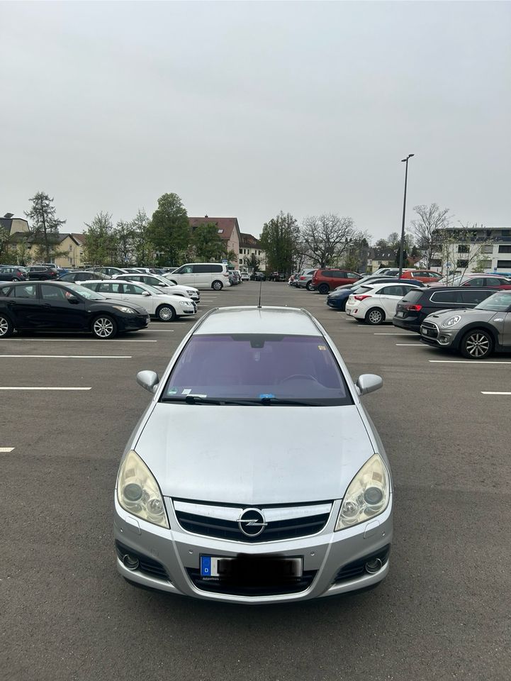 Opel Signum 1,9 , frischer Tüv & Service in Lindau