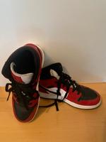 Air Jordan  1 MID / Größe 38,5 Wiesbaden - Delkenheim Vorschau