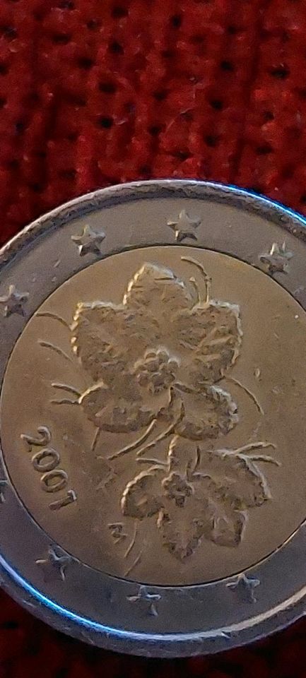 2 Euro Münzen Finnland 2001 Moltebeere mit Fehlprägungen!! in Diera-Zehren